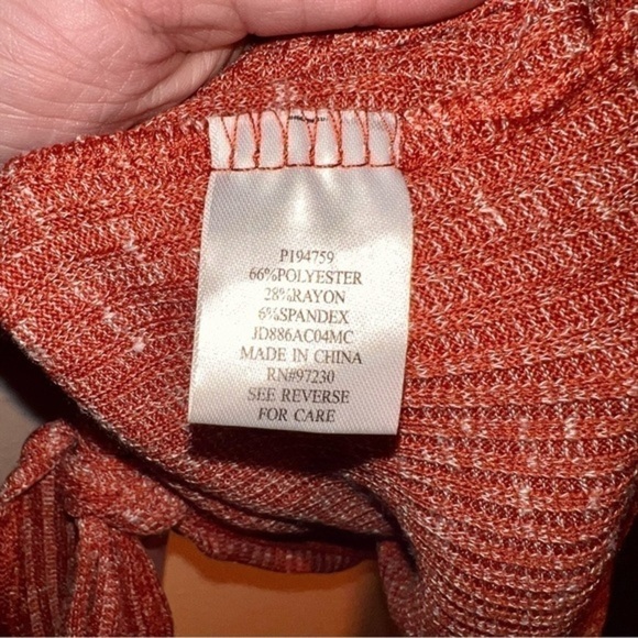 #027 🥀 NWT $24.00 | Coral Puffed Sleeve Crop Top - Picture 6 of 8